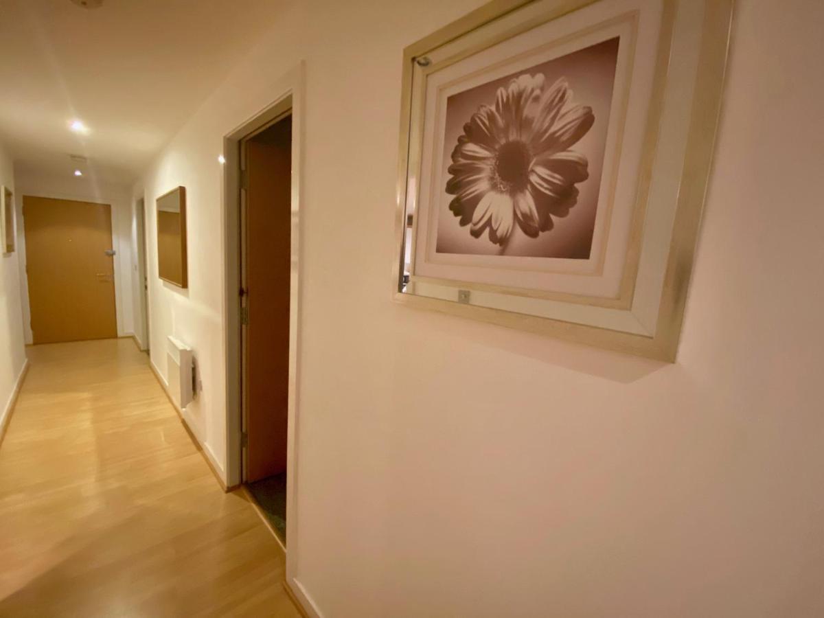 The Heights - River And City View Apartment กลาสโกว์ ภายนอก รูปภาพ